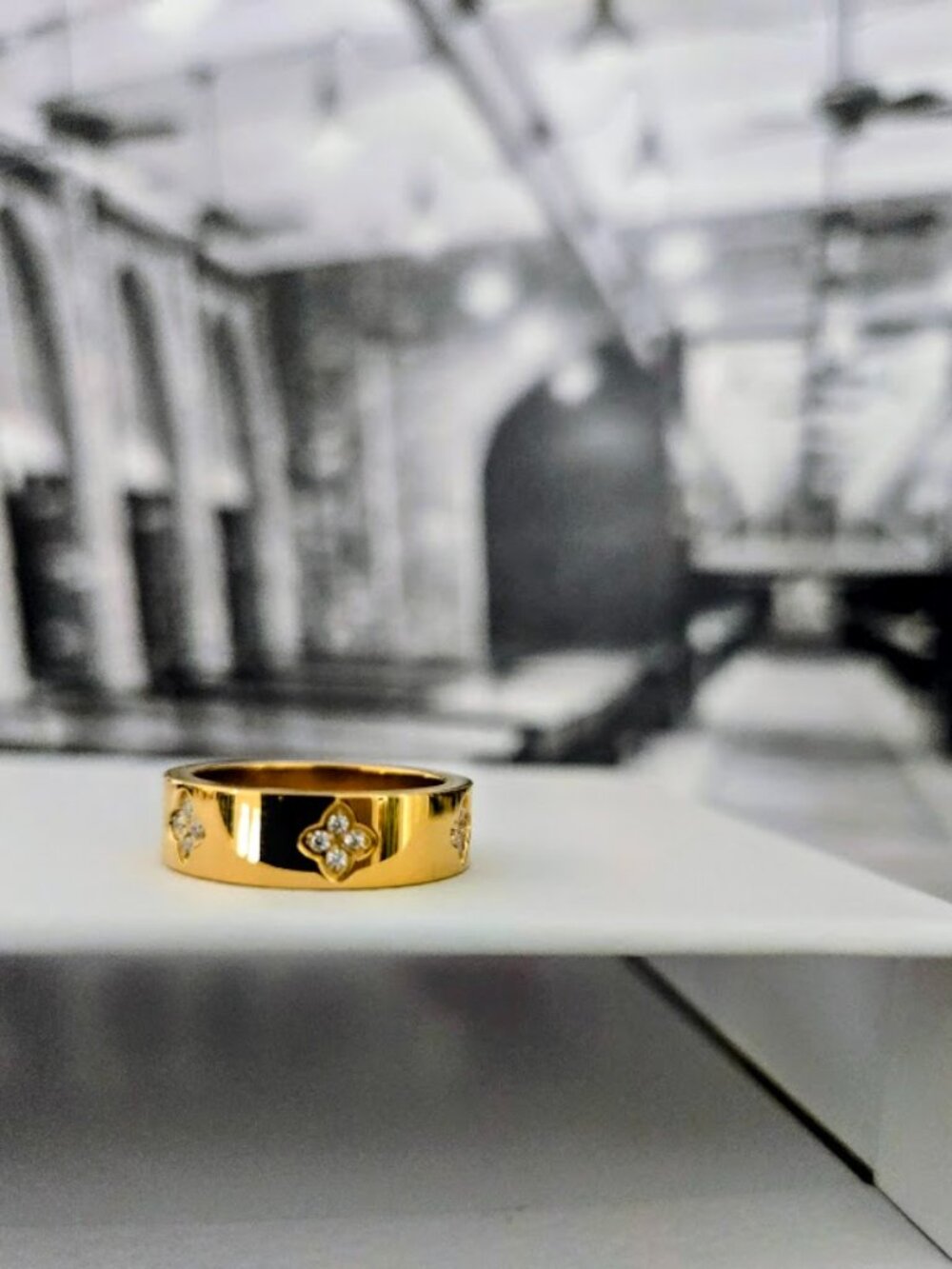 ✨ NIB Indigo Lune 18K Gold Plated CZ Clover Band Ring | Size 7 ✨